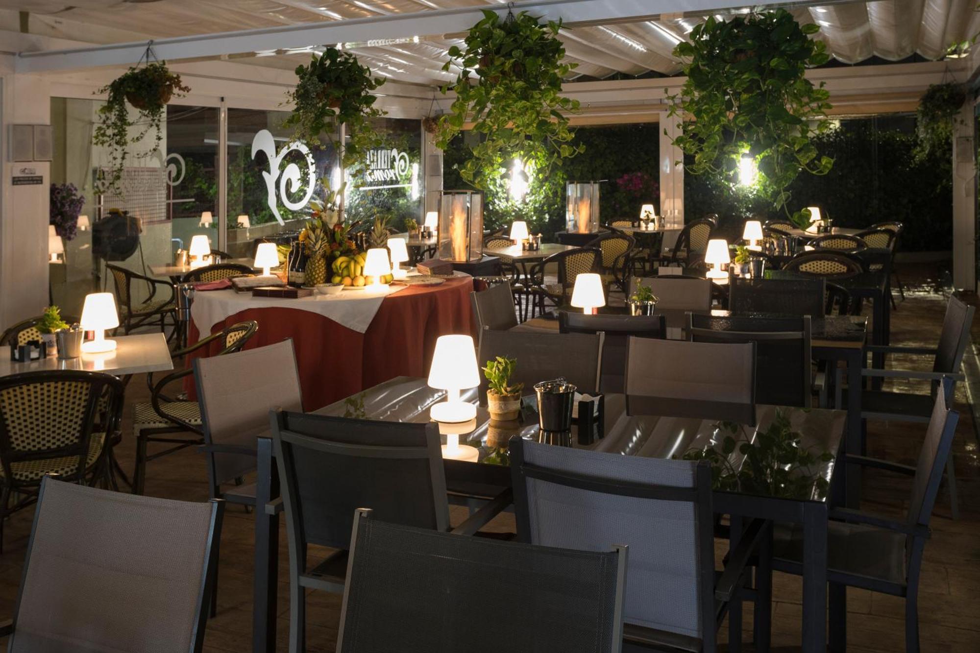 Hotel Roma Sarria Extérieur photo
