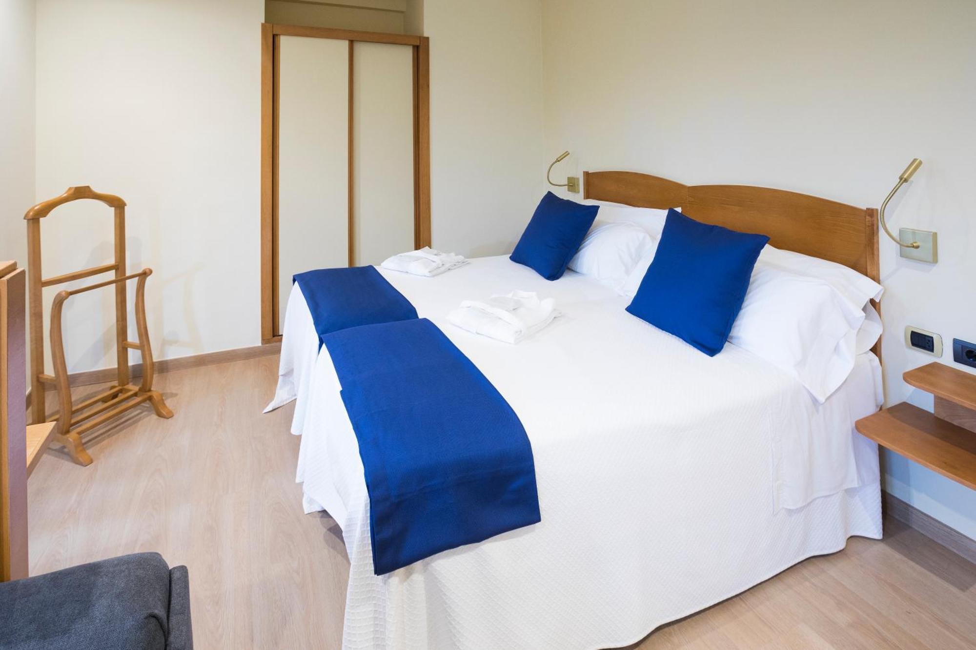 Hotel Roma Sarria Extérieur photo