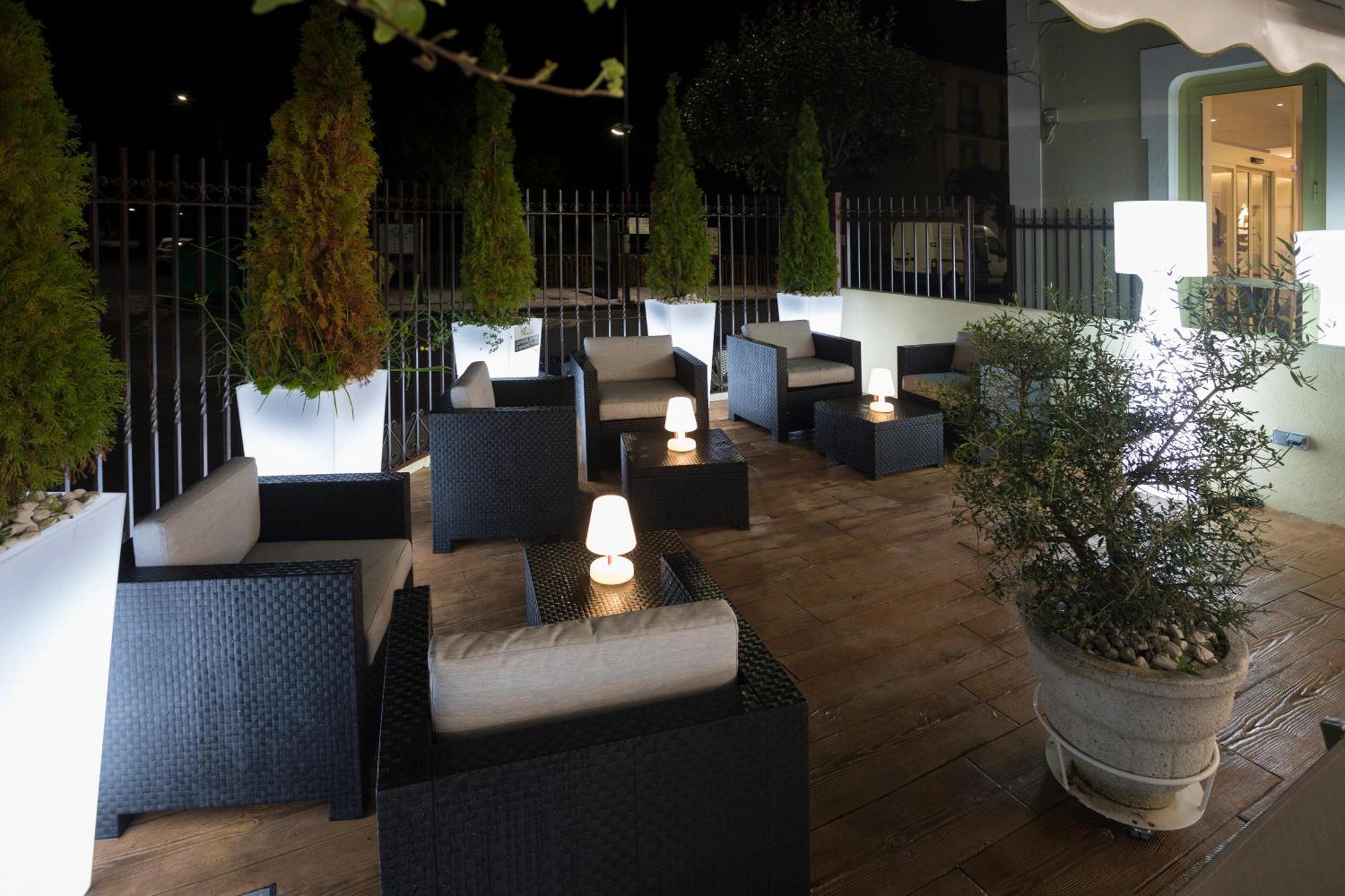 Hotel Roma Sarria Extérieur photo